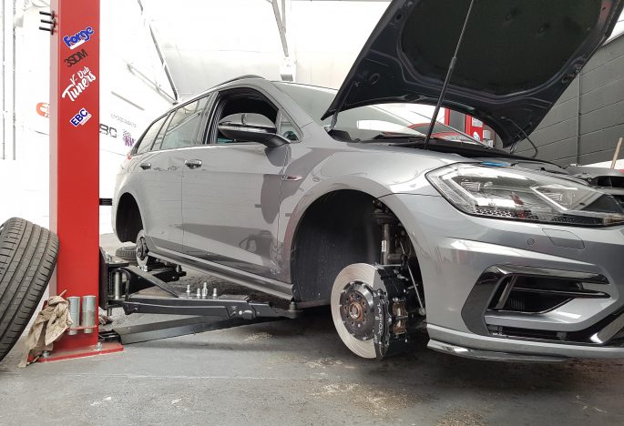 VW Golf MK 7R Tarox 8 Pot Big Brake Kit