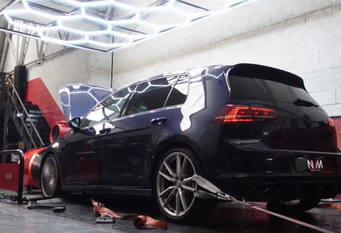 VW Golf Mk7 R in for NVM Stage 2