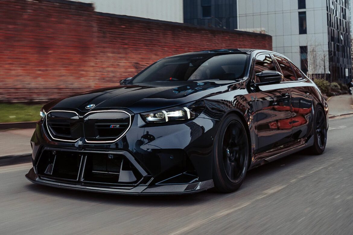 Ramair Carbon Fibre Intake for the G90 BMW M5